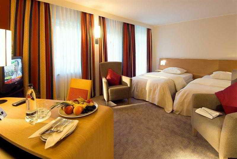 Dorint Hotel Wuerzburg Bagian luar foto