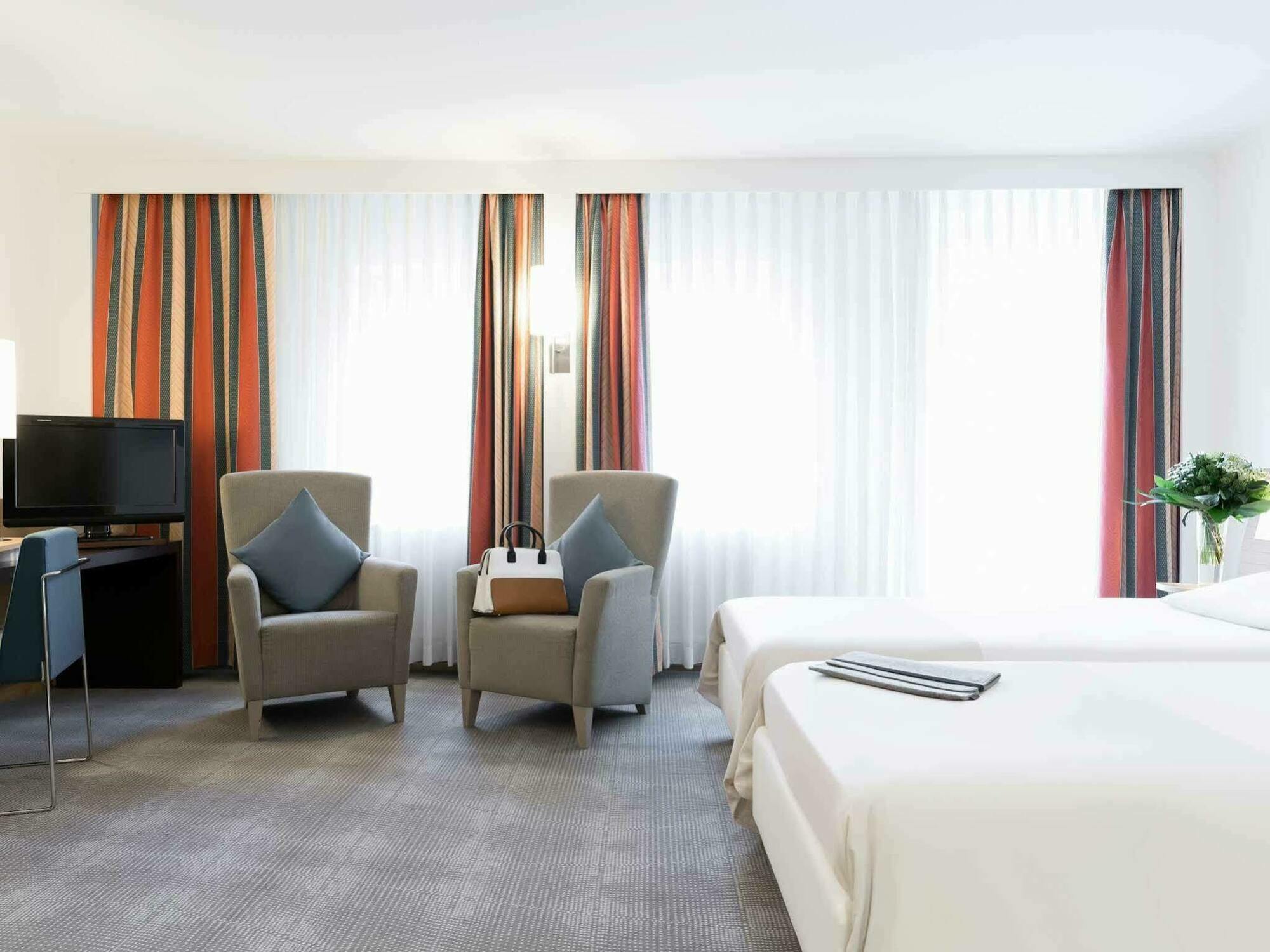 Dorint Hotel Wuerzburg Bagian luar foto